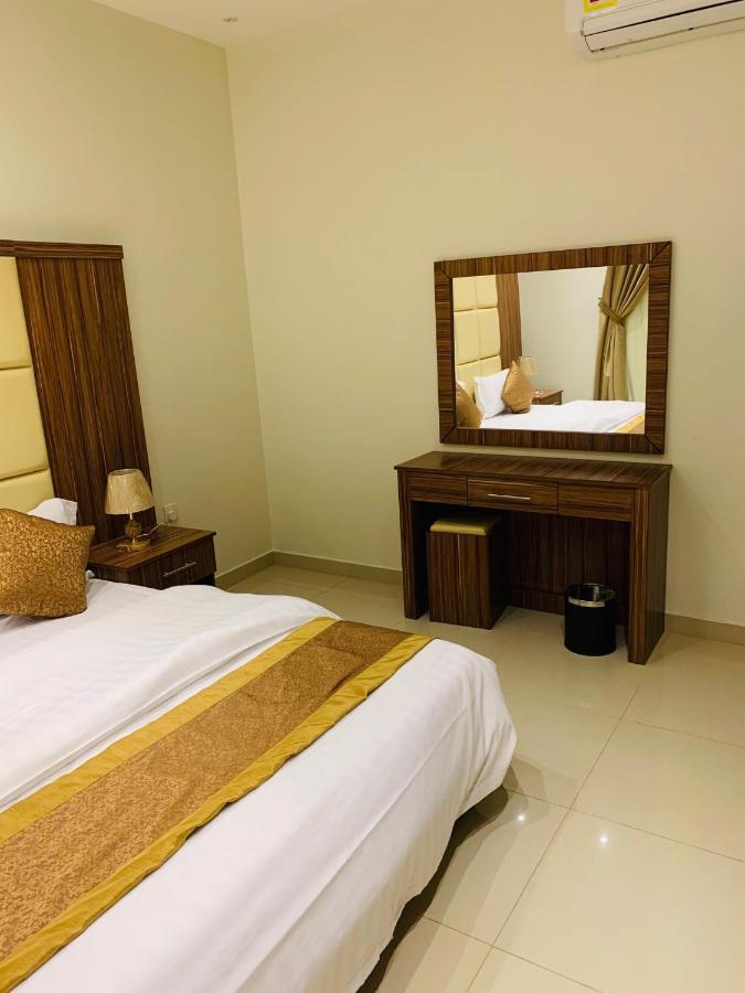 Al Bateel Furnished Apartments Riad Exterior foto